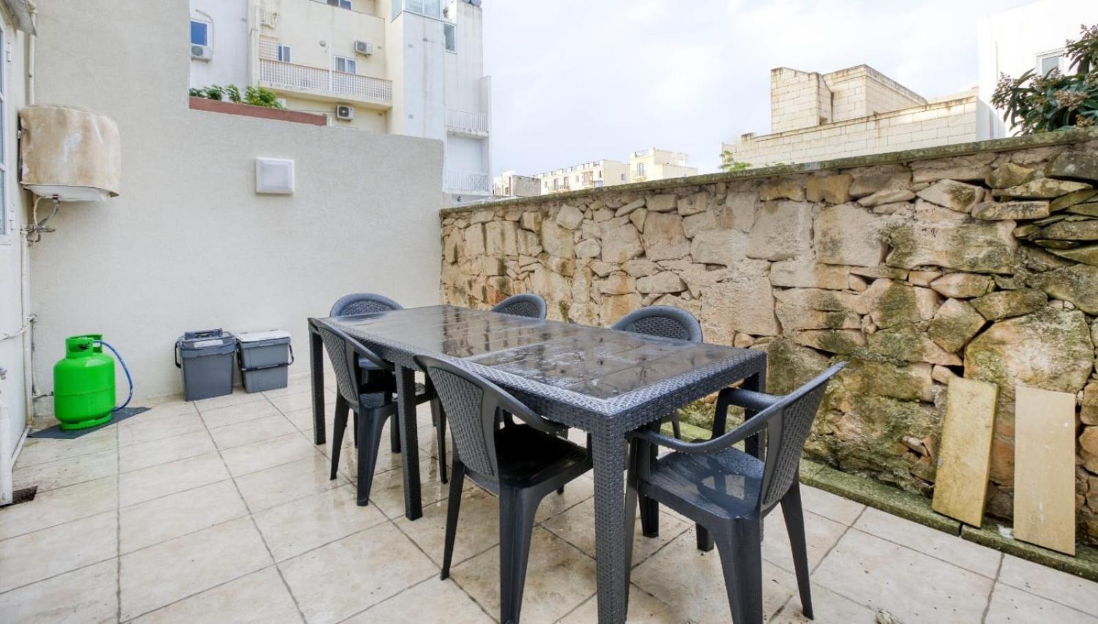 Comfort Double St. Julian's Gzira